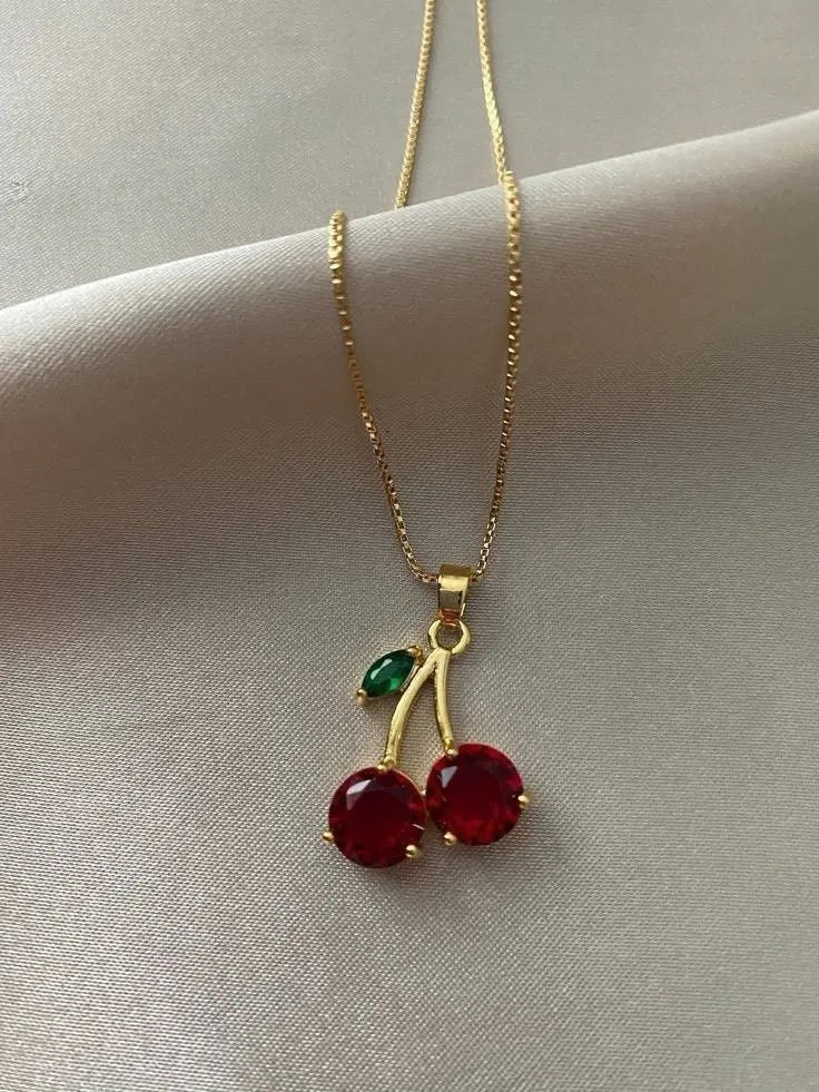 Nice necklace for girlfriend